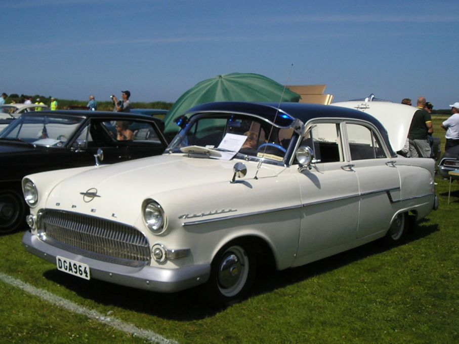Opel Kapitän ogen årgång 1957