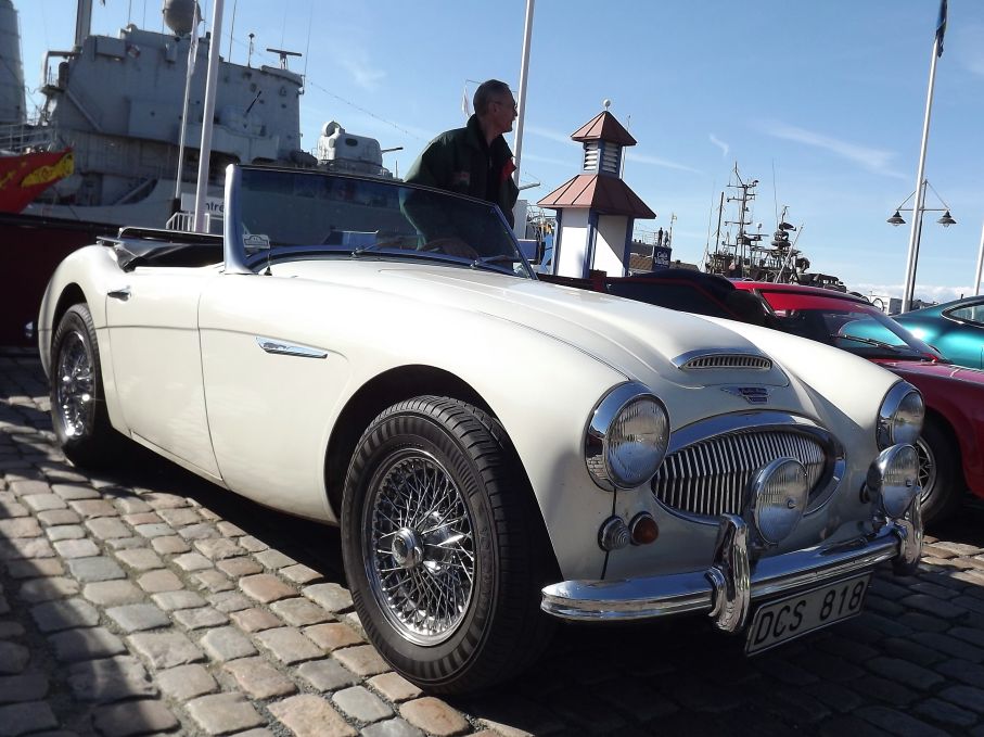 samt en Austin Healey 3000.