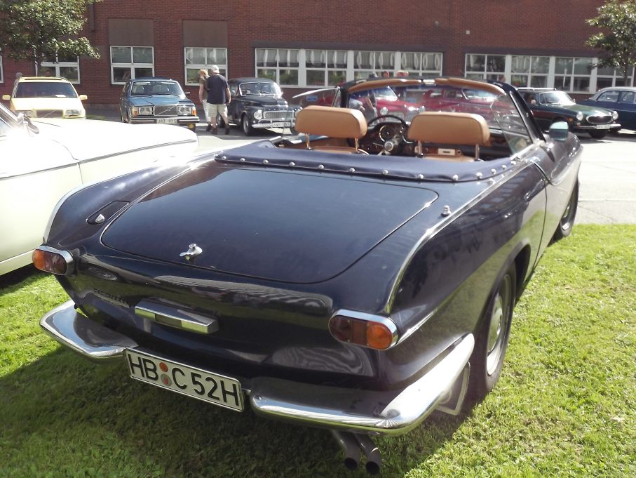samt Tyskland, det här är en sällsynt 1800S cabriolet som byggdes av återförsäljaren Volvoville i New York state