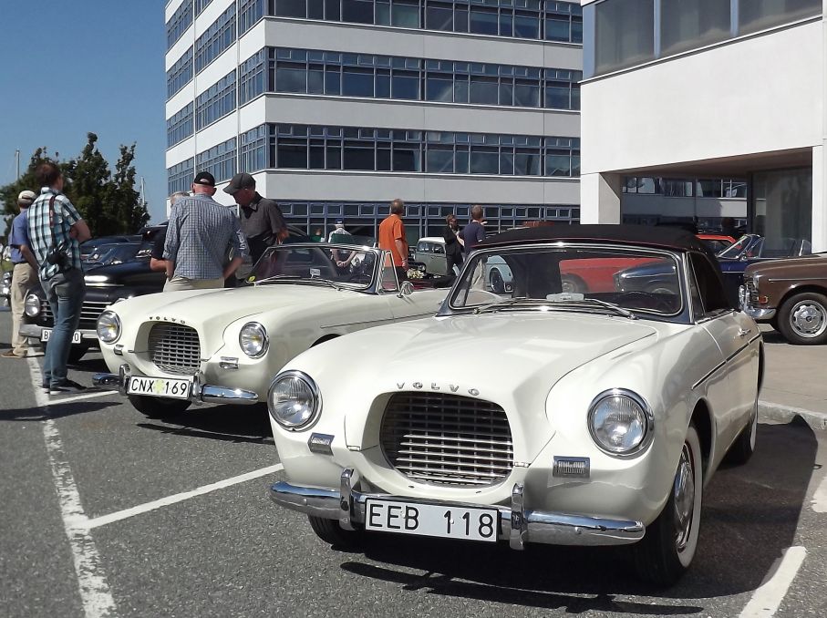 Mer Volvo sport som hette just Volvo Sport, men kallas oftast ändå för P1900, två stycken gästade VROM denna lördag.