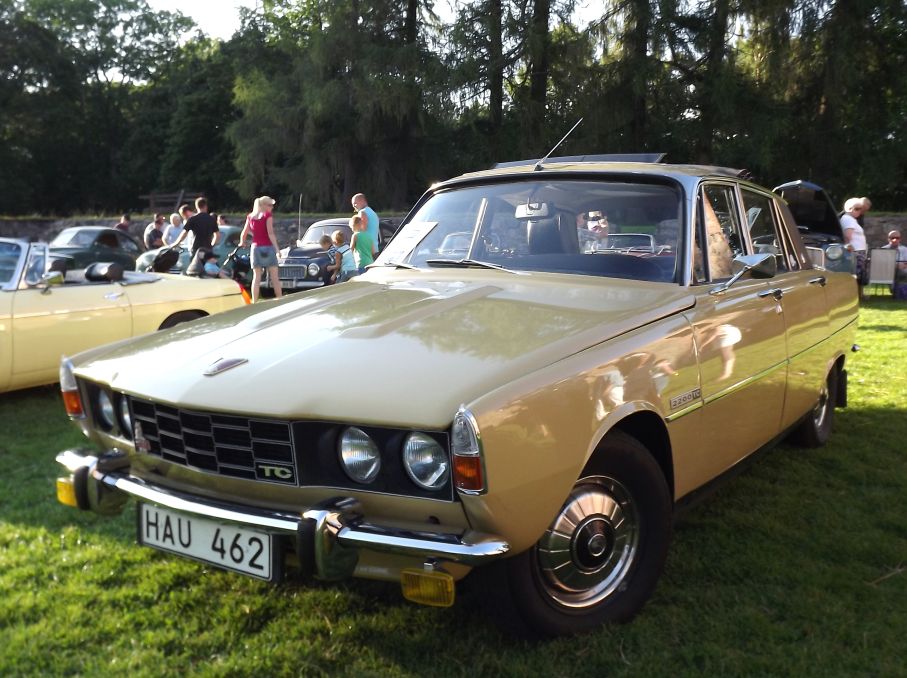 Och en rover ur P6-serien, 2200TC från 1974.