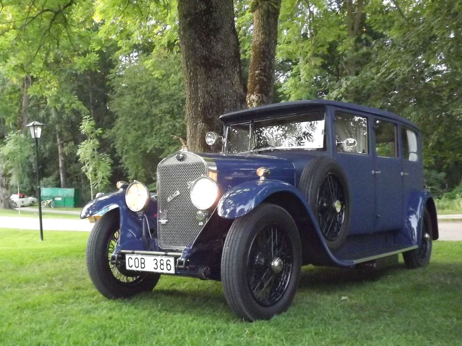 En ovanlig bil för oss i Sverige, detta är en Delage Dr6/70 från 1928 med Weymannkarosseri.