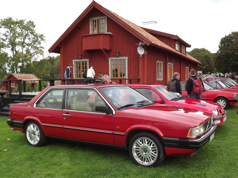 och en 780 till, åttiotalsträff känns som rätt klimat för den eleganta italienvolvon.