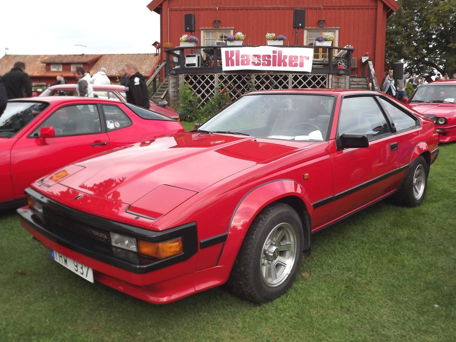 Så även återfinns kombinationen på Toyoya Celica Supra från 1984, en mycket ovanlig modell hos oss.