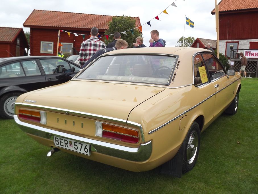 Ford Granada från 1978, exemplariskt välskött lågmilare, med bara lite över 3000 mil på mätaren var till salu på stället.