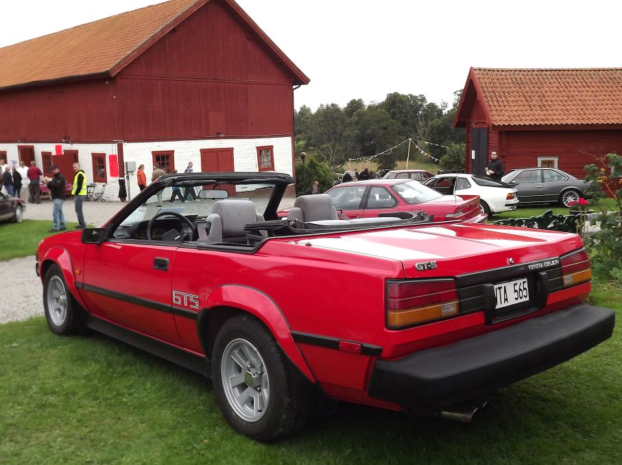 Toyota Celica GTS cabriolet såg vi aldrig i Sverige, och var även på andra marknader en mycket ovanlig modell, men här är en USA-importerad 85:a, kanske enda i Sverige?