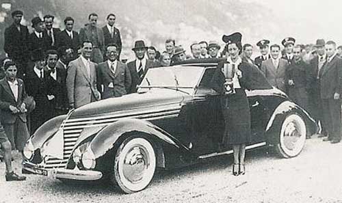 Pininfarina, med klar inspiration av Figoni&Falaschi.