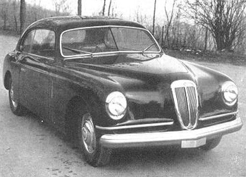 ett av de sista chassina från 1949 fick en snarlik kaross från Vignale.
