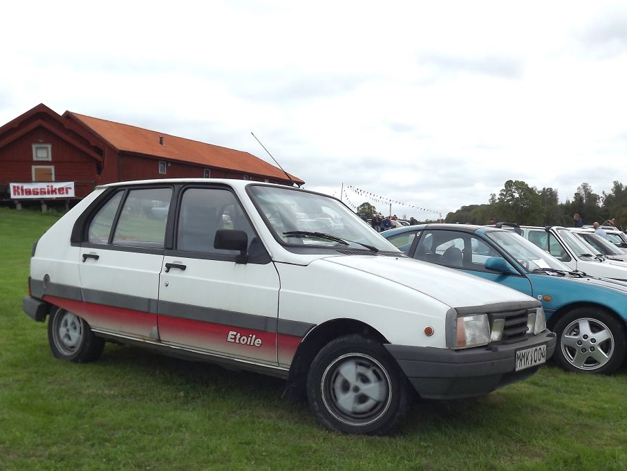 En annan dekaltrimmarvariant från 80-talet, Citroen Visa "Etoile"
