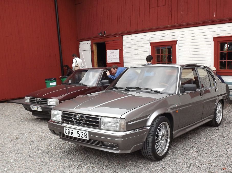 Likaså gäller för Alfa Romeo 90, två av sverige fyra körbara exemplar samlades här.