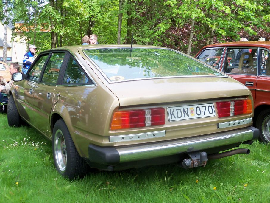 Rover SD1/3500 är inte vanliga på våra vägar, dom finns knappt kvar i England heller, detta är en svensksåld 78:a.