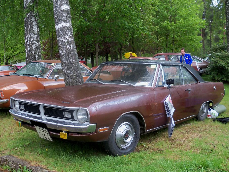 Och en vända brunt som ju var huvudtemat i år, Dodge dart Swinger från 1971