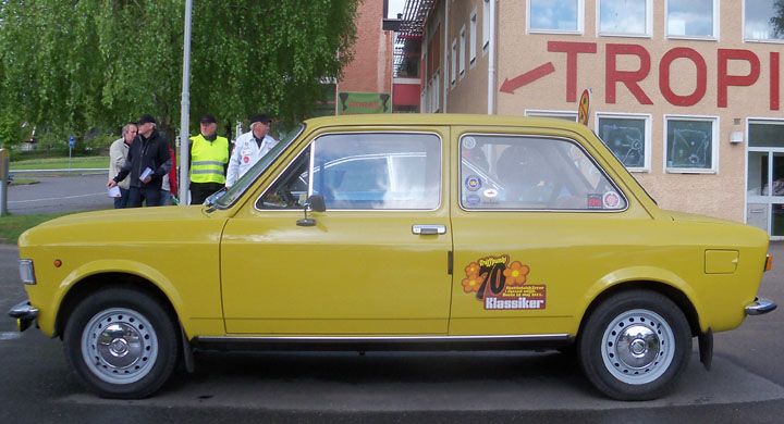 2011 års upplaga av det festliga Träffpunkt 70 bjöd på regn och solsken om vartannat, men på det hela taget en mycket trevlig dag raktigenom.