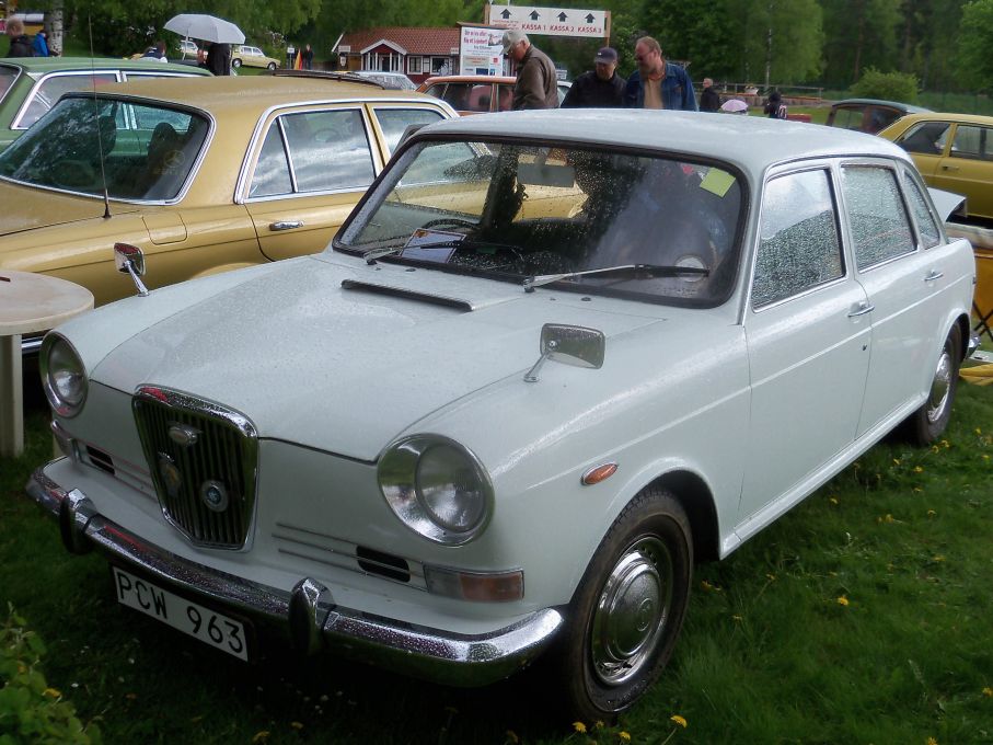 Mer underligt engelskt, Wolseley 18/85 från 1970, denna kaross som även delades med Austin och Morris kallas av uppenbara orsaker "landcrab"
