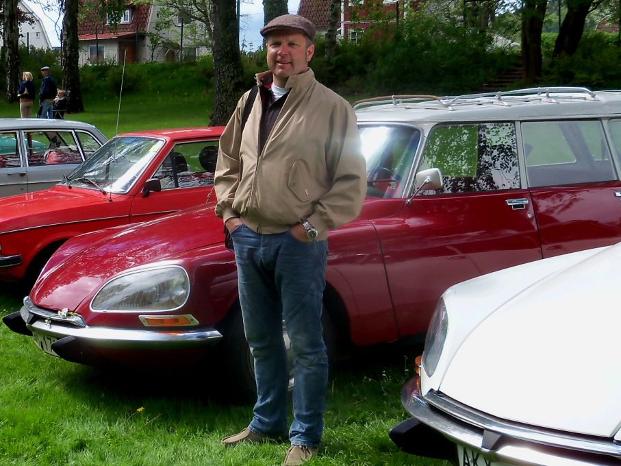Klabbarp.. Peter Sundfeldt från Motorjournalen, Kravalljazzen med mera vid sin DS Break.