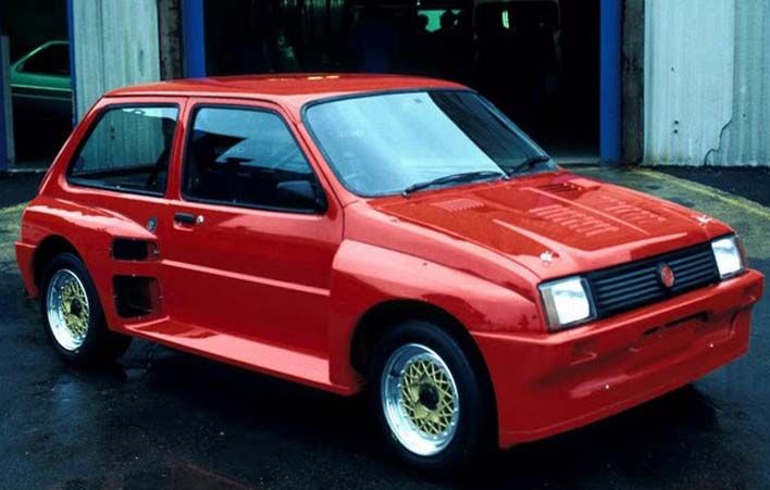 MG:s absoluta värsting Metro 6R4 som kom att köra rally grupp B. En prototyp togs fram tillsammans med Williams för gatbruk, men blev överflödig då grupp B ströks.
