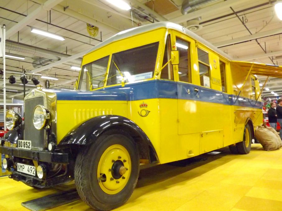 ... en Scania Vabis från 1929 som är ett komplett rullande postkontor.