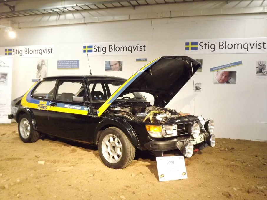 Och här är förlagan, Stig Blomqvists legendariska Rallysaab.