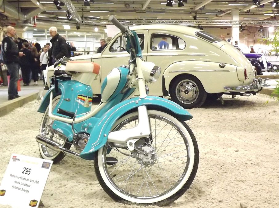 Med lite kontinental flärd, Monark La strada från 1960