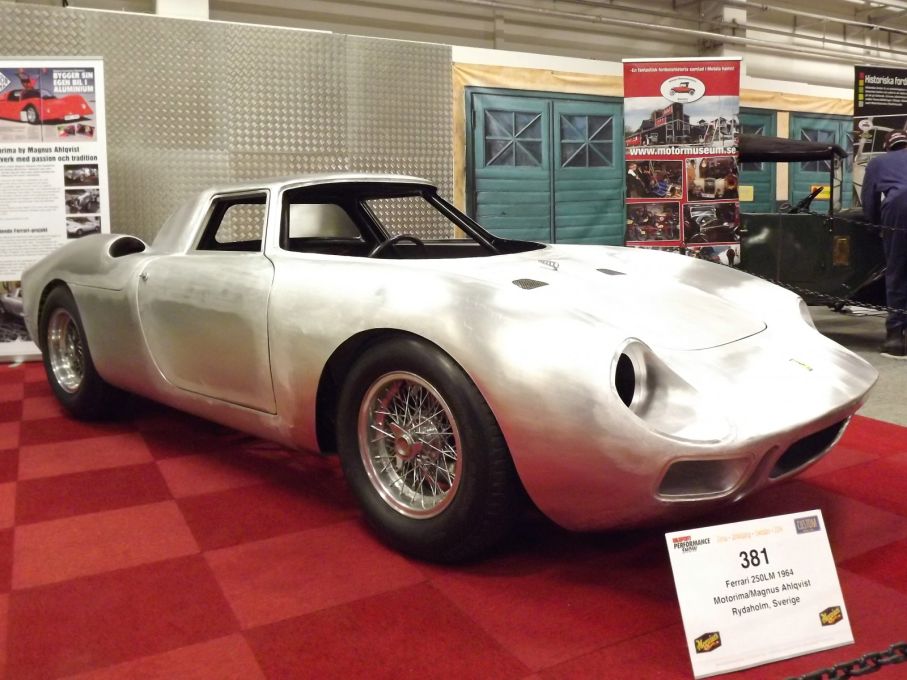 Hos Motorima i Småland växer det fram en replika på Ferrari P4, standarden är som alltid från den verkstaden otroligt hög.