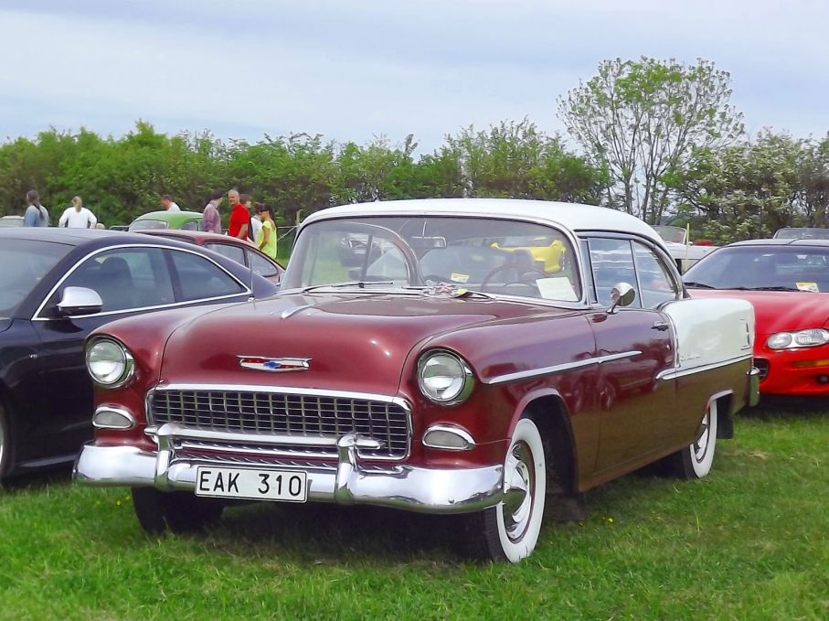 Elegant Chevrolet Bel Air coupé från 1955, denna är dessutom svensksåld.