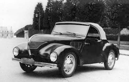 Bernadet var en av många småbilstillverkare som poppade upp i Frankrike efter kriget Med framhjulsdrift och en 800cc motor byggdes dessa Bernadets i liten skala 1946-50. Men den här lite sportigare roadstern verkar ha stannat på prototypstadiet.