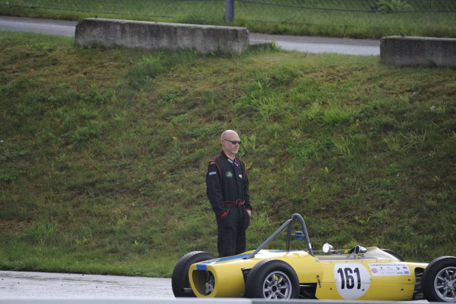 Jörgen Brynne, Sverige begrundar sitt öde, drivaxeln på hans Merlyn Mk3, 1961 gick av.