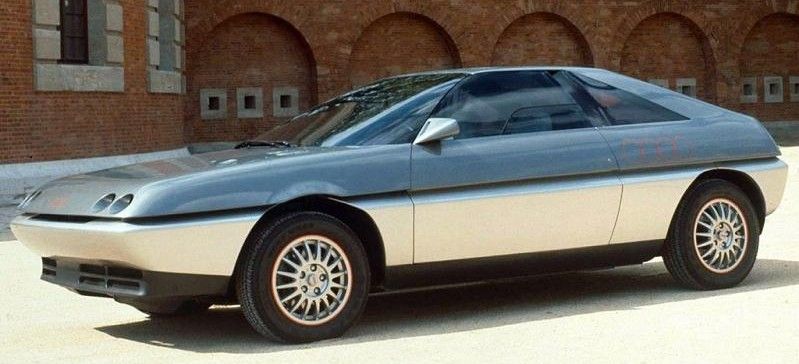 1981 gjorde man conceptbilen Quartz på Audi Quattro.