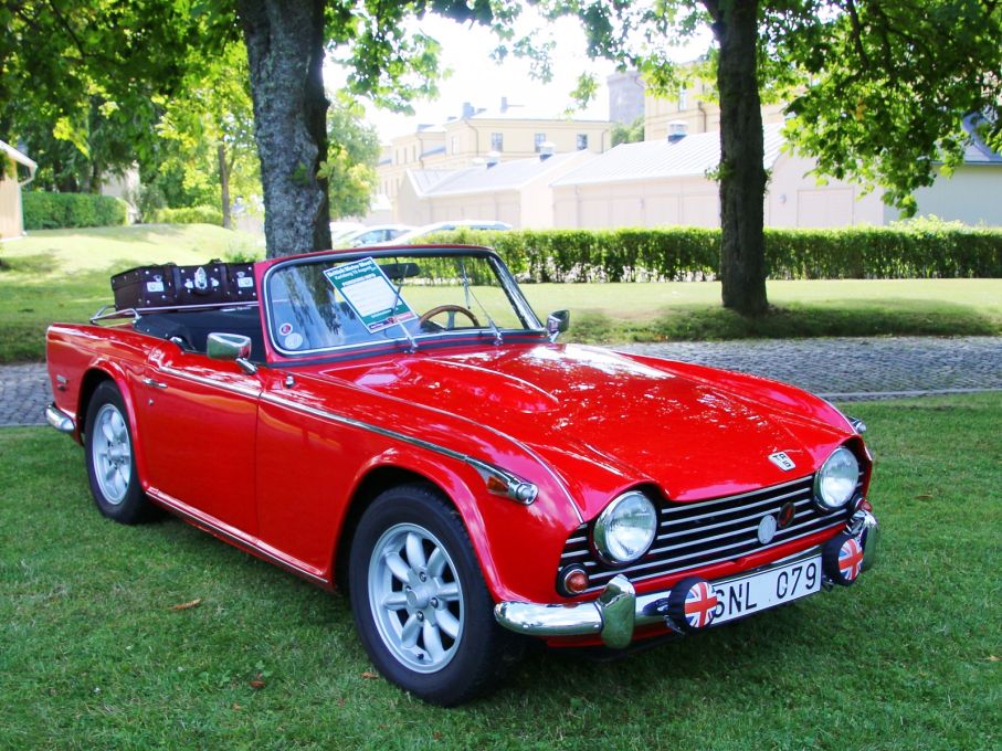 Triumphsportbilar finns det annars gott om, här en TR5