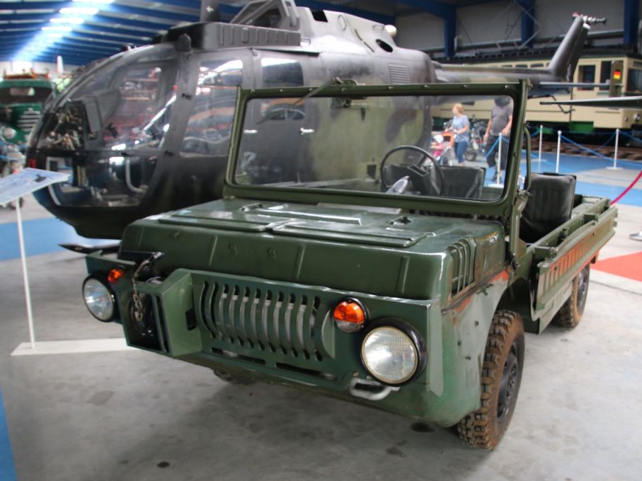 Den här krabaten är en Luaz 967M , amphibiebil från Lutskiy Auto Zavod i nuvarande Ukraina.