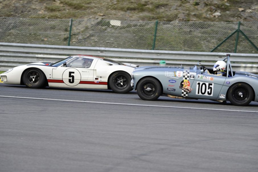 Ford GT 40 versus Austin Healey 100 M