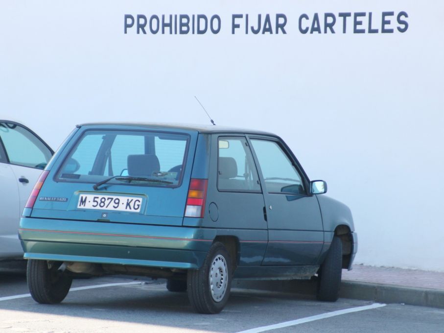 Renault femma.